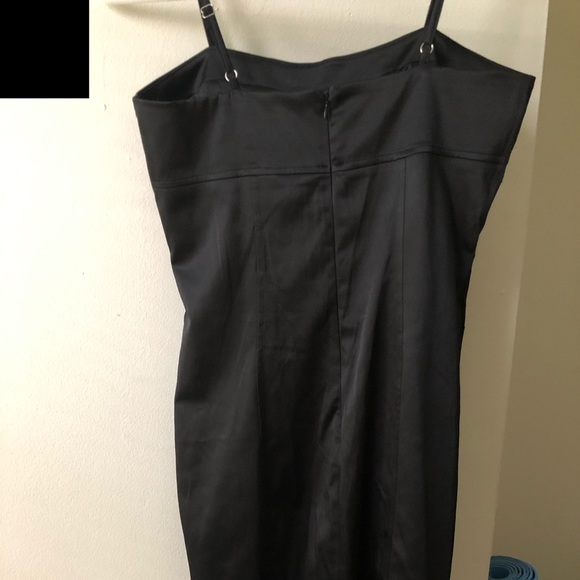 Black Dress - Mini - Picture 3 of 4